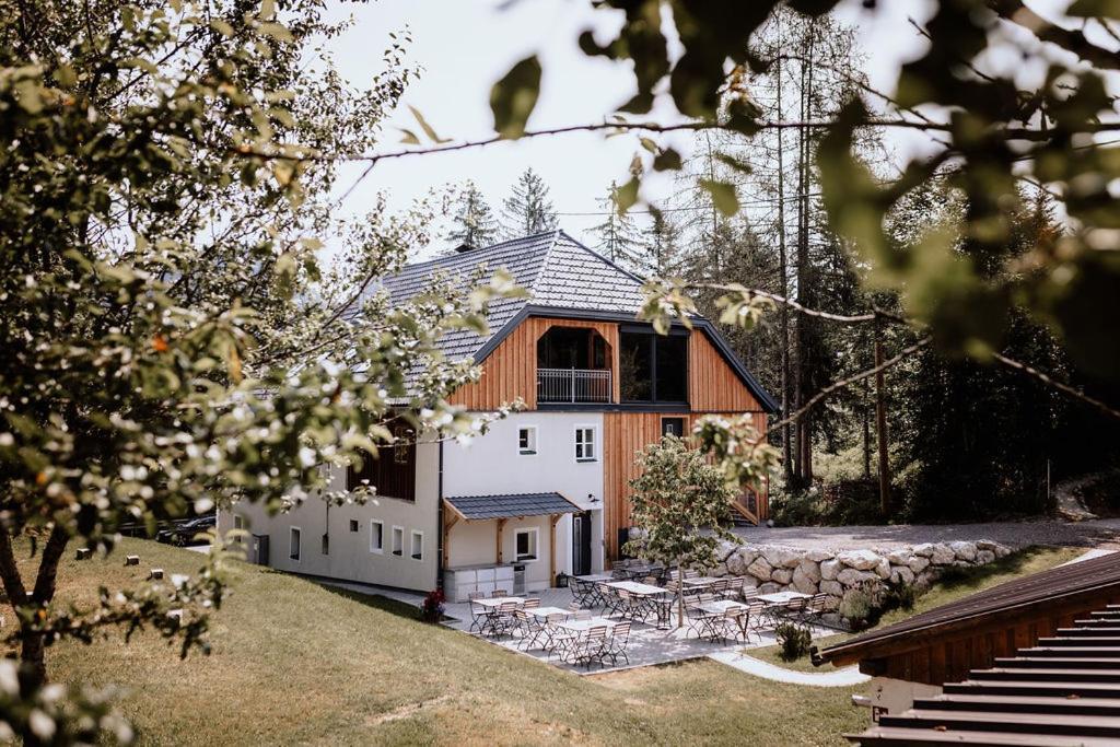 Das Schutzhaus-Bed And Breakfast-Dein Basislager Im Salzkammergut Bad Aussee Eksteriør billede